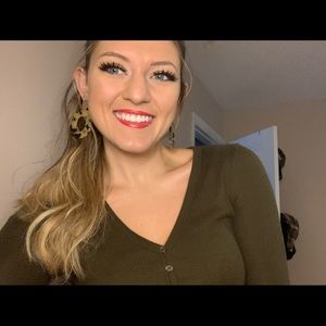 Meet your Posher, Madison